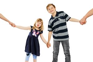 Kinderfoto, aufgenommen im Fotostudio Studiofoto mit Geschwistern